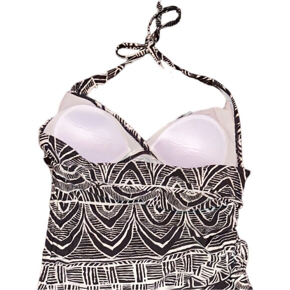 Croft & Barrow Tank 2 Piece Swimsuit Woman’s Size 10 - Picture 3 of 5